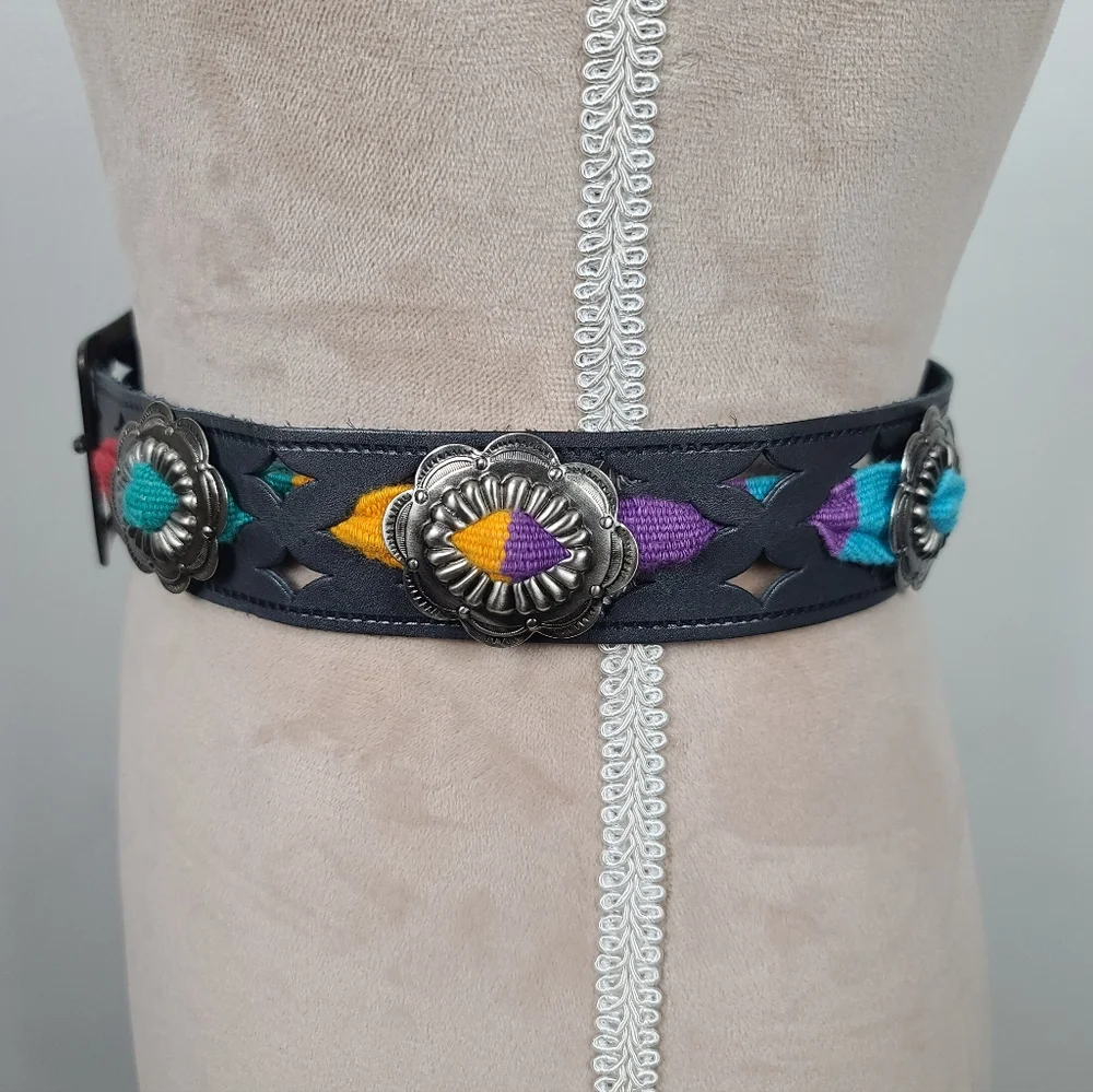 Vintage Charcoal Gray Western Leather Serape Silver-Tone Stamped  Concho Belt M - Picture 4 of 16